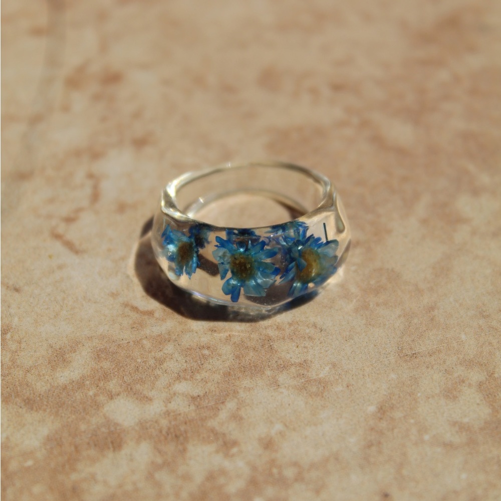BLUE REAL FLOWER RING - Picture 2 of 5